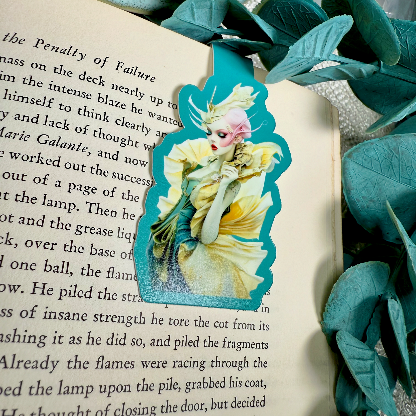 AVIVA Magnetic Bookmark