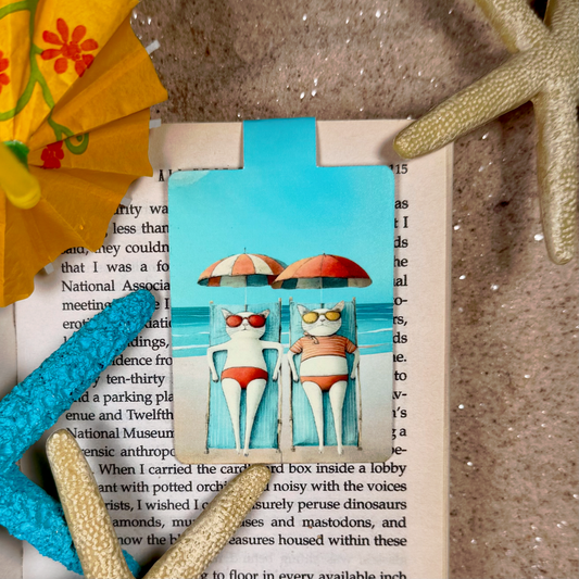 BEAU & ARROW Magnetic Bookmarks