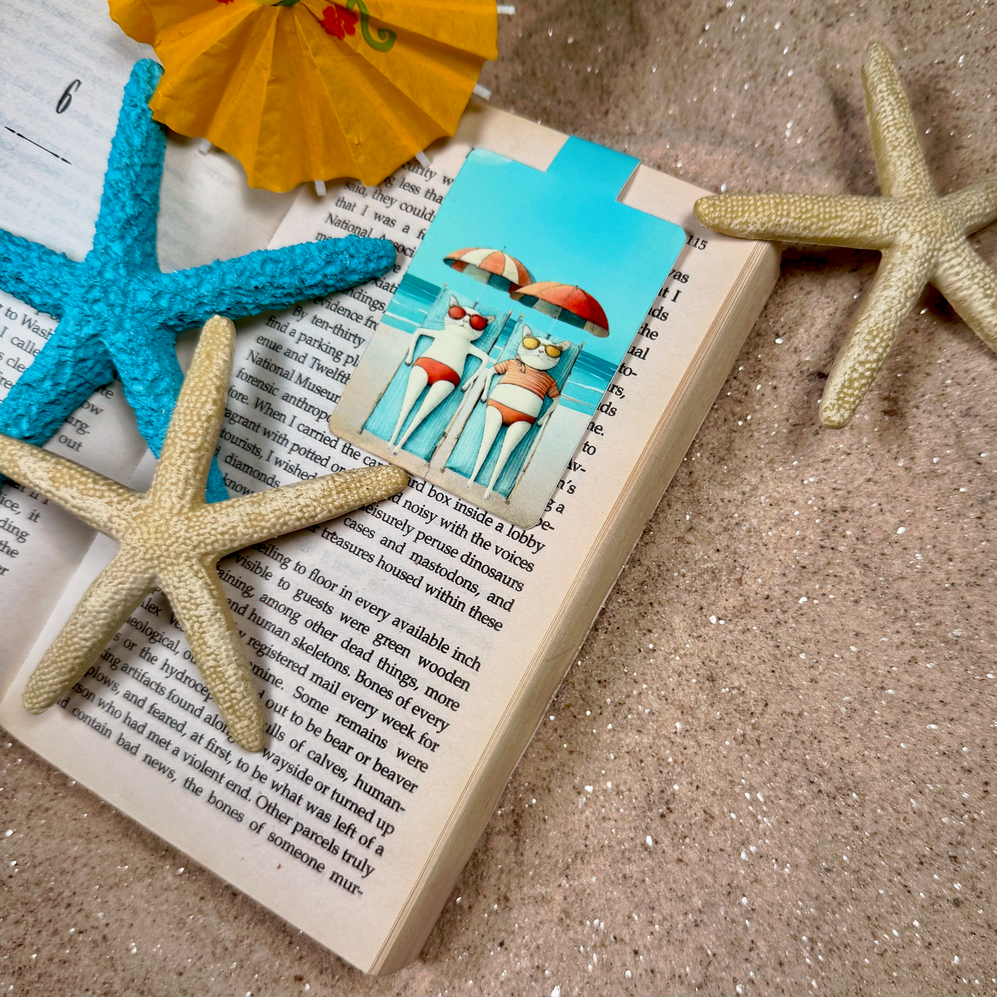 BEAU & ARROW Magnetic Bookmarks