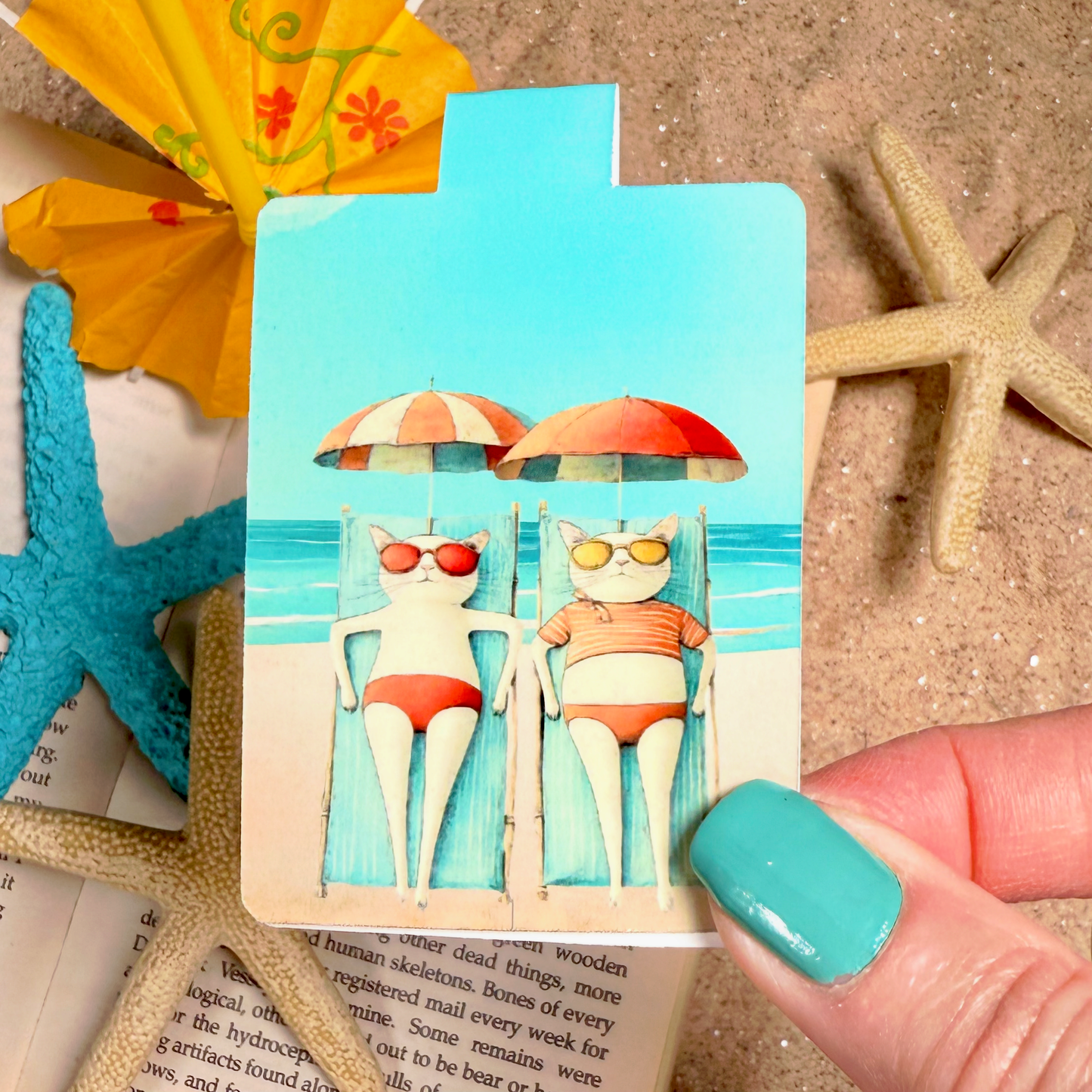 BEAU & ARROW Magnetic Bookmarks