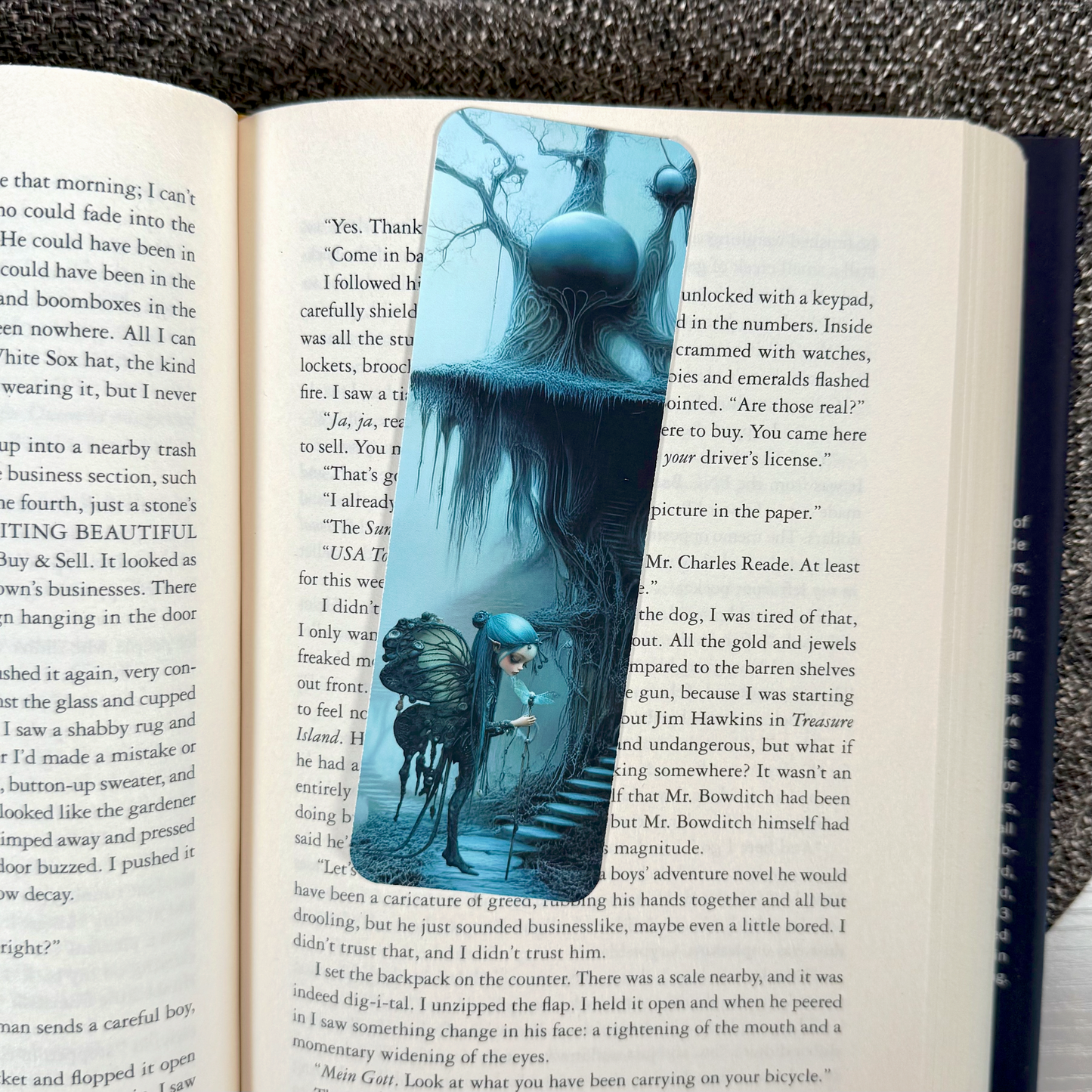 HARMONIA Traditional Bookmark